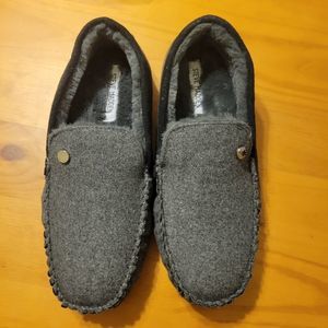 STEVE MADDEN Grey P Fire slippers size 9 fathers day gift